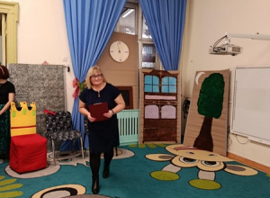 Kopciuszek - przedstawienie w wykonaniu seniorów z DDP i uczniów z Zespołu Szkól Specjalnych nr 2