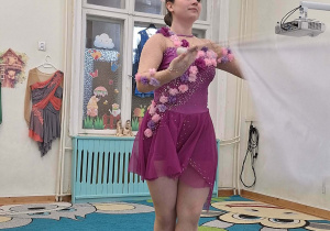 Pokaz baletnicy i mażoretki